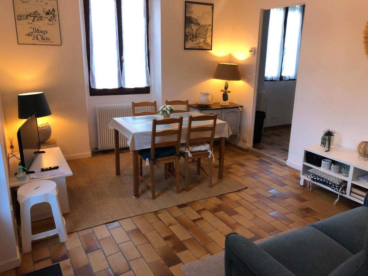 Petite Maison Avec Terrasse Jurancon Ngoại thất bức ảnh